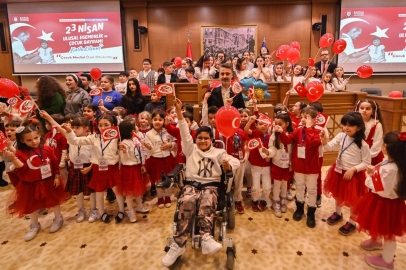 Bursa Büyükşehir Meclisi’nde 23 Nisan’a özel çocuk oturumu