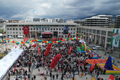 Nilüfer’de 23 Nisan meydanlara taştı