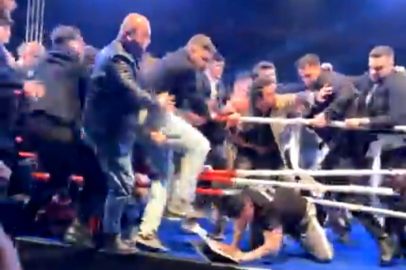 Boks şampiyonasında kavga çıktı! Ortalık birbirine girdi