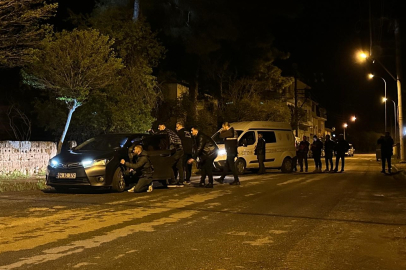 Polis ekiplerine pompalı tüfekle ateş açtı: 2 polis yaralı