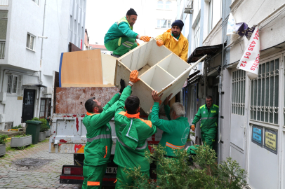 Osmangazi’de sağlığı tehdit eden çöp eve müdahale