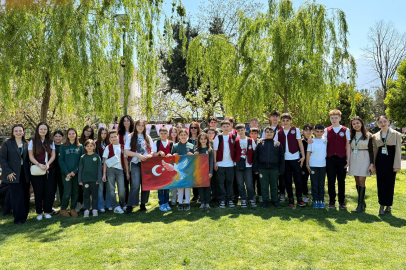 Ekol Koleji’nde sınırları aşan 23 Nisan coşkusu