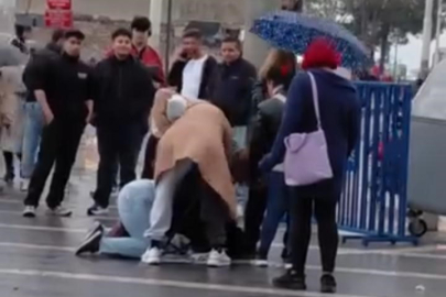 Bursa’da engelli seyyar satıcıya saldırı: Kadınlar tekme tokat darp etti