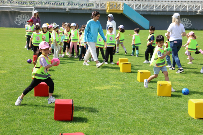 Nilüfer’de minik sporcular şenlikte buluştu