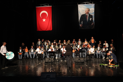 Nilüfer’de özel bireylerden yıl sonu gösterisi