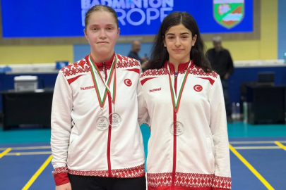 Osmangazi'nin genç badmintonculardan gururlandıran derece