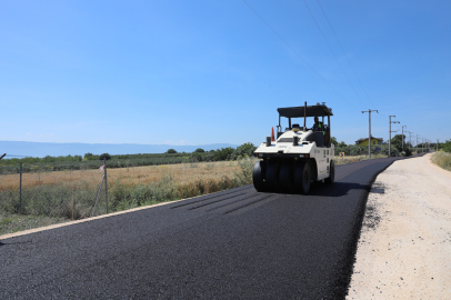 Büyükşehir’den Eskikaraağaç’a yol yatırımı