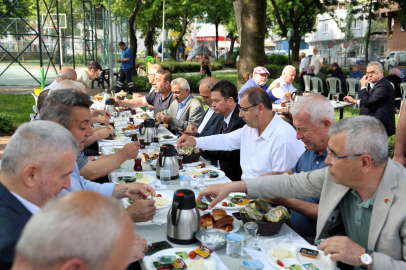 Başkan Aydın Veysel Karani Mahallesi sakinleriyle kahvaltıda buluştu