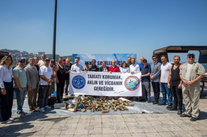 Gemlik’te deniz dibi temizliği yapıldı