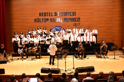 Kestel'de Türk Halk Müziği Korosu’ndan muhteşem konser