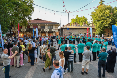 Gazi Orhan Parkı’nda marş ve ezgiler yankılandı