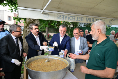 Başkan Yılmaz’dan Samanlı’da esnaf ve vatandaş ziyareti