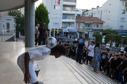 Sosyal medyanın 'Yerli Camavinga'sı Gürsu’da çocuklarla buluştu