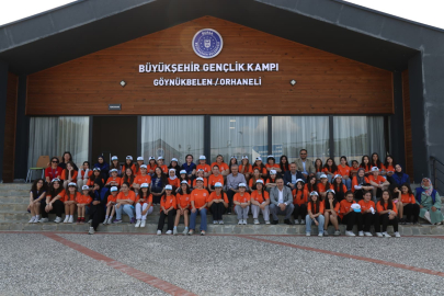 Büyükşehir’den gençlere doğayla iç içe kamp deneyimi