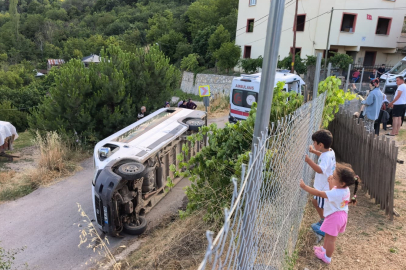 Tarım işçilerini taşıyan servis devrildi! Yaralılar var