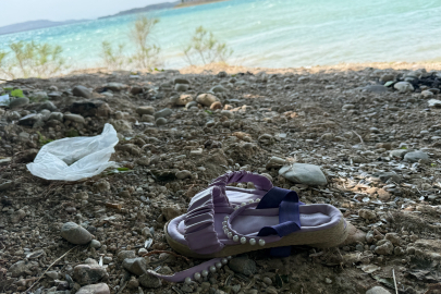 Çocuğunun terliğini almak için suya giren baba boğularak can verdi