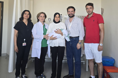 Bursa Şehir Hastanesi’nde anne karnında hayat kurtaran müdahale