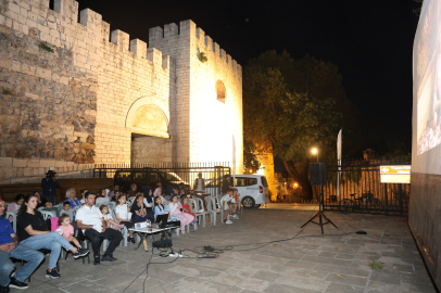 Osmangazi’de yaz akşamları sinemayla renkleniyor