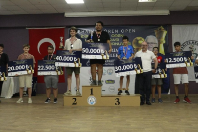 Bursalı satranççılar Burhaniye'de zirveye çıktı
