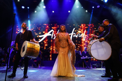 Aslı Hünel’den Bursa Festivali’nde unutulmaz gece