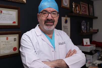 Genel Cerrahi Uzmanı Op. Dr. Servet Yetgin’den uyarı: “Ailede kanser öyküsü varsa, şikayet olmasını beklemeyin”