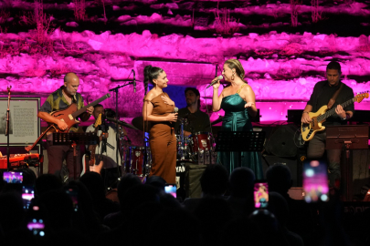 1800 yıllık Roma Tiyatrosu’nda müzik ve sanat buluştu
