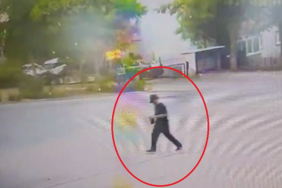 Şapkalı hırsız 'Örümcek Adam' gibi tırmanıp evleri soydu