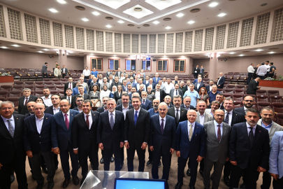 Bakan Bayraktar BTSO Meclisi'nin konuğu oldu