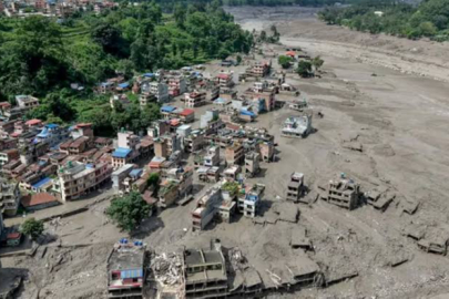 Nepal'daki sel felaketinde can kaybı bini aştı