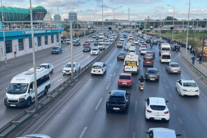 Bursa’da okullar açıldı, trafikte korkulan yoğunluk yaşanmadı
