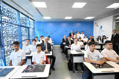 Bursa’da geleceğin bilim insanları için ilk ders zili çaldı