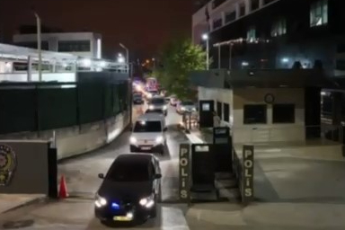 Bursa'da suç örgütleriyle bağlantılı şahıslara operasyon! Çok sayıda silah ve mühimmat ele geçirildi