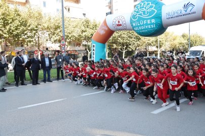 Cumhuriyet heyecanı Nilüfer sokaklarına taşındı
